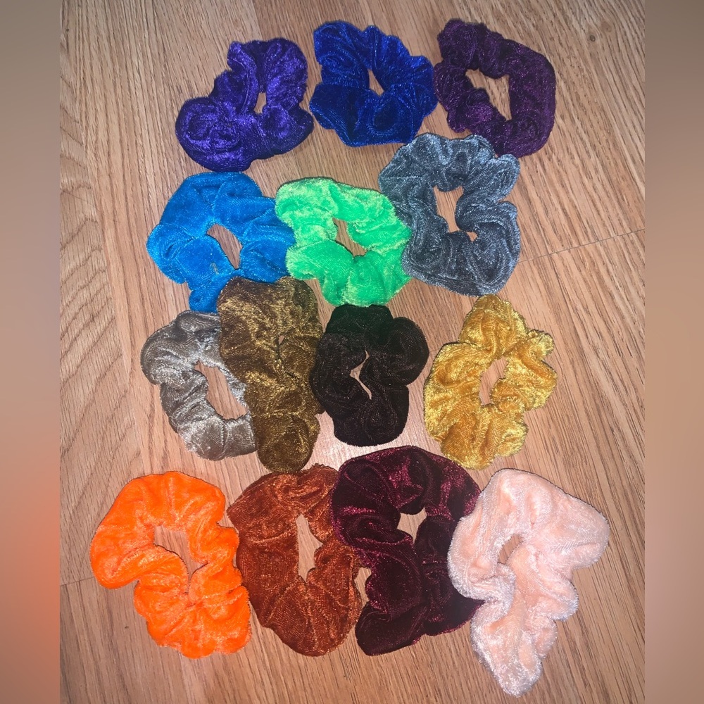 Bundle of soft/velvety scrunchies